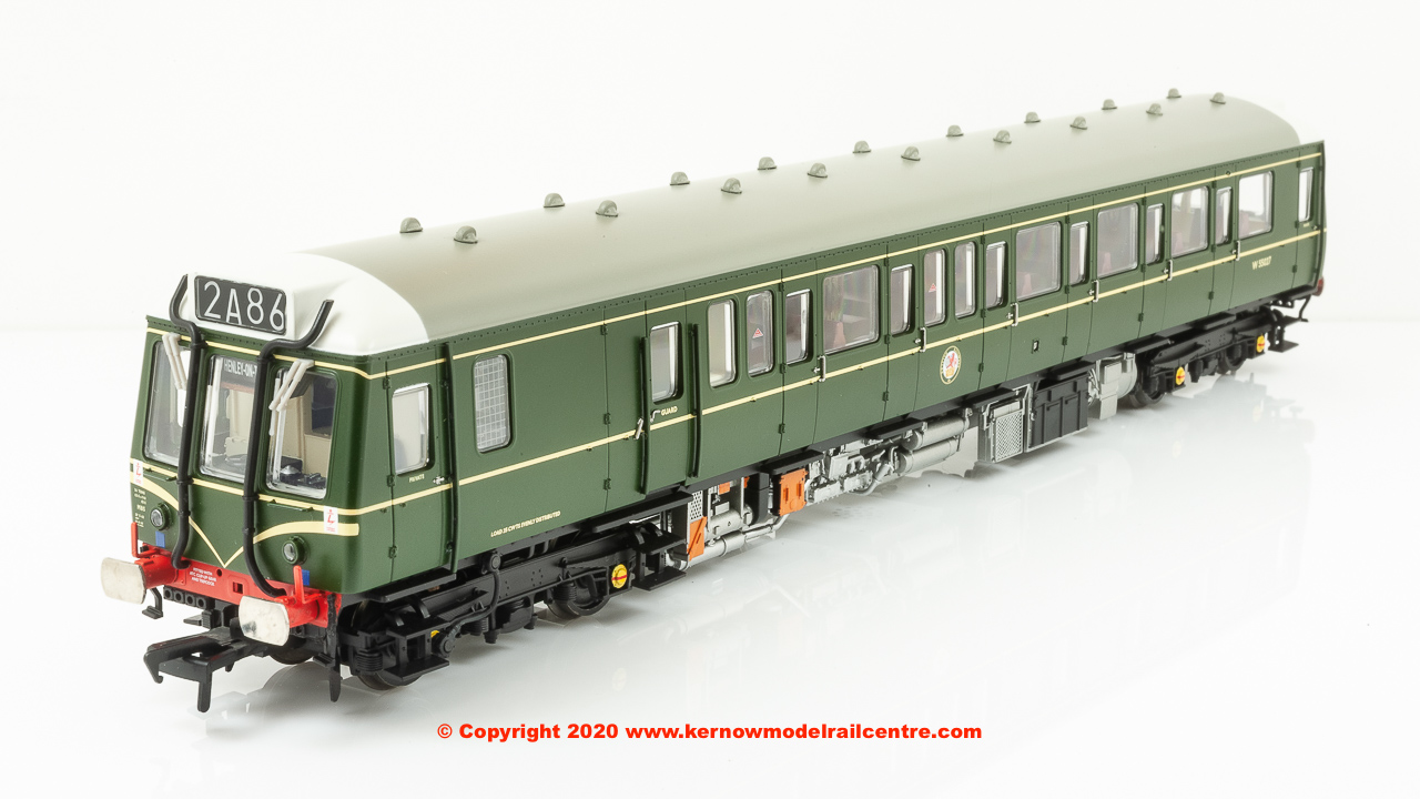 35-525 Bachmann Class 121 Single Car DMU Set in BR Green livery with speed whiskers